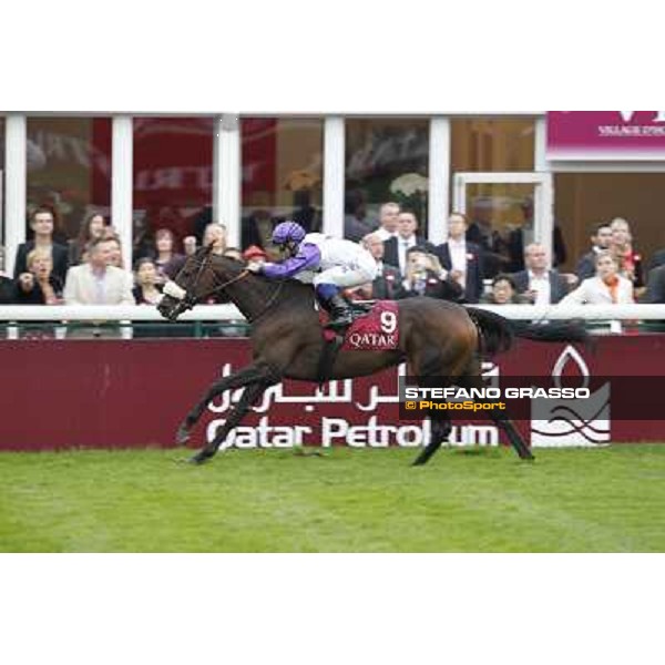 Umberto Rispoli on Molly Malone goes to win the Prix du Cadran Paris, 7th oct.2012 ph.Stefano Grasso