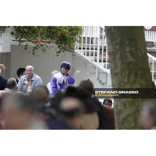 Umberto Rispoli on Molly Malone exults after winning the Prix du Cadran Paris, 7th oct.2012 ph.Stefano Grasso