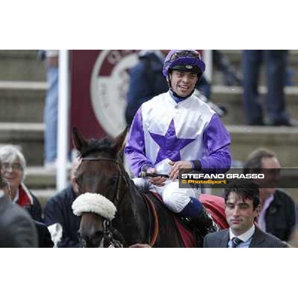 Umberto Rispoli on Molly Malone exults after winning the Prix du Cadran Paris, 7th oct.2012 ph.Stefano Grasso