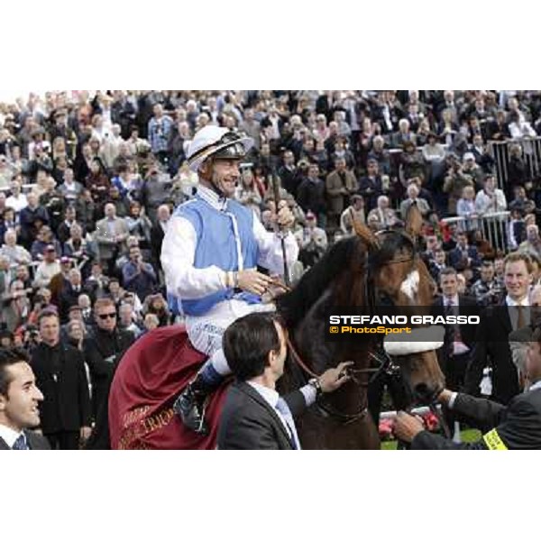 Paris - Longchamp racecourse Olivier Peslier on Solemia returns home after winning the Qatar Prix de l\'Arc de Triomphe Paris, 7th oct.2012 ph.Stefano Grasso