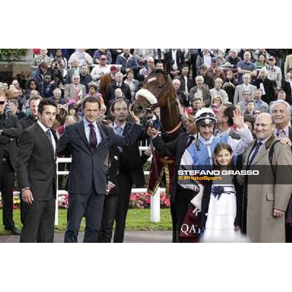 Paris - Longchamp racecourse congratulations for Olivier Peslier,Solemia and trainer Laffon-Parias after winning the Qatar Prix de l\'Arc de Triomphe Paris, 7th oct.2012 ph.Stefano Grasso