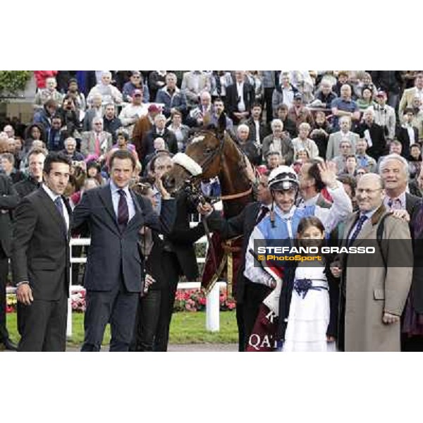 Paris - Longchamp racecourse congratulations for Olivier Peslier,Solemia and trainer Laffon-Parias after winning the Qatar Prix de l\'Arc de Triomphe Paris, 7th oct.2012 ph.Stefano Grasso