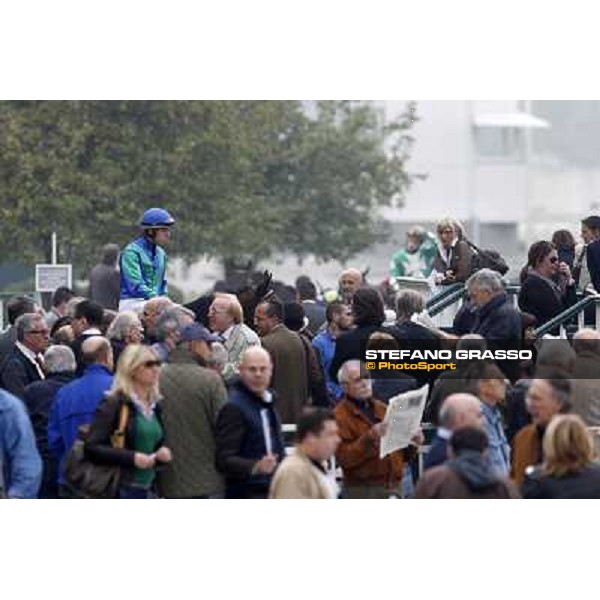 Racegoers at San Siro Milano - San Siro racecourse, 13th oct.2012 ph.Stefano Grasso