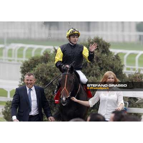 Stephane Pasquier on Law Enforcement and his connection return home after winning the Premio Gran Criterium - Milano - San Siro racecourse, 13th oct.2012 ph.Stefano Grasso