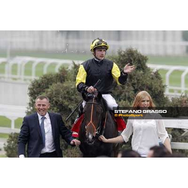 Stephane Pasquier on Law Enforcement and his connection return home after winning the Premio Gran Criterium - Milano - San Siro racecourse, 13th oct.2012 ph.Stefano Grasso