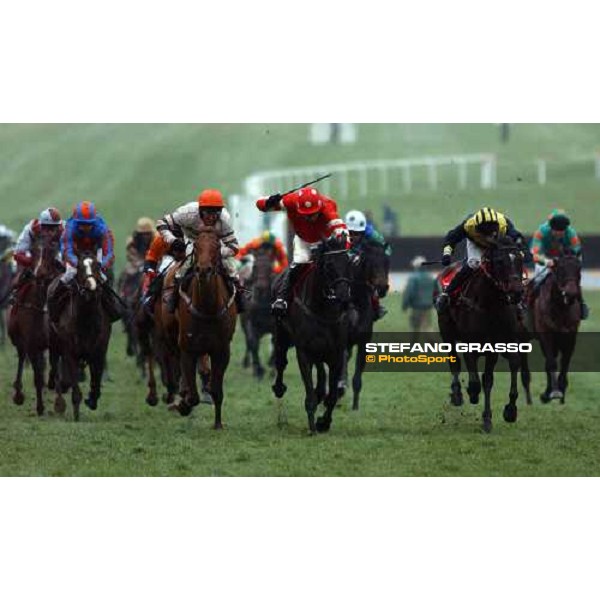 Robert Walsh on Missed That, in the middle, wins the Weatherfbys Champion Bunper. Kieren Fallon on Refinement, (2nd from left) Cheltenham, 16th march 2005 ph. Stefano Grasso