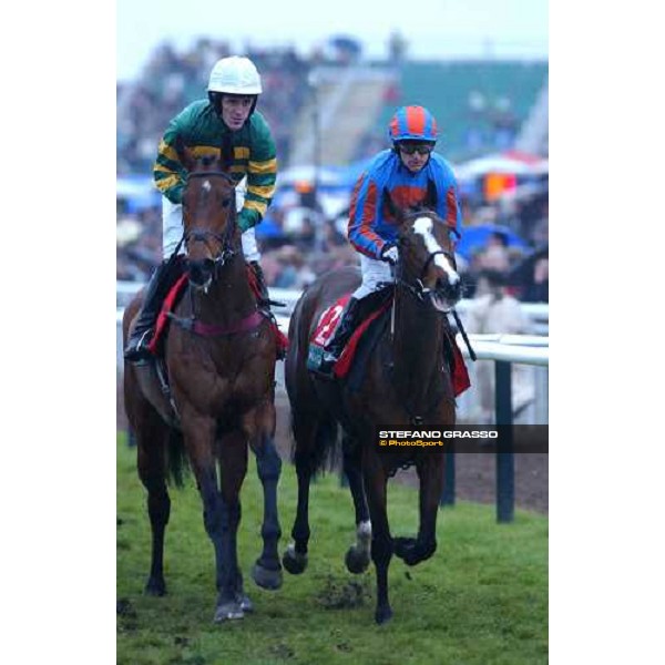 A.P. McCoy on Yaboya and Kieren Fallon on Refinement go to the start of the Weatherbys Champion Bunper Cheltenham, 16th march 2005 ph. Stefano Grasso