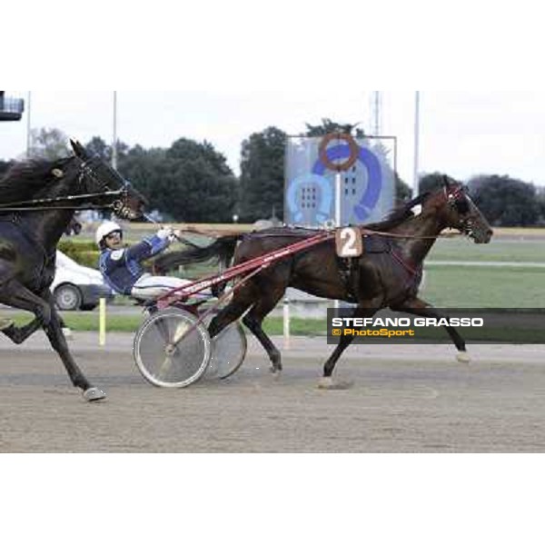 Tommaso di Lorenzo and Looney Tunes win the Gran Premio Freccia d\'Europa Rome-Tordivalle racecourse,27th oct.2012 ph.Stefano Grasso
