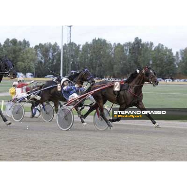 Tommaso di Lorenzo and Looney Tunes wint the Gran Premio Freccia d\'Europa Rome-Tordivalle racecourse,27th oct.2012 ph.Stefano Grasso