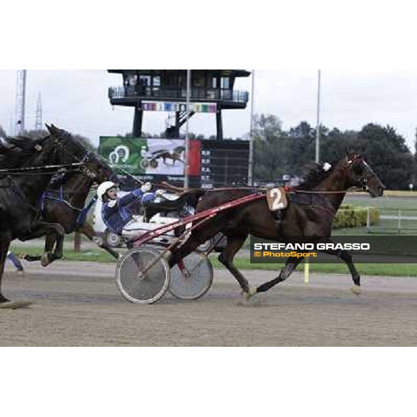 Tommaso di Lorenzo and Looney Tunes wint the Gran Premio Freccia d\'Europa Rome-Tordivalle racecourse,27th oct.2012 ph.Stefano Grasso