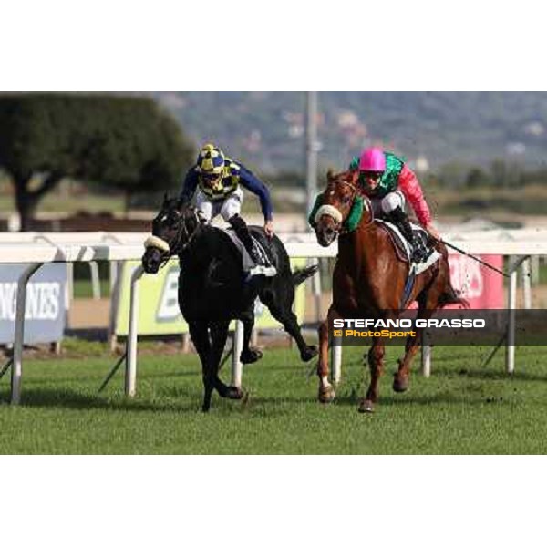 Pierantonio Convertino on Benvenue goes to win the Premio Conte Felice Scheibler Roma - Capannelle racecourse,28th oct.2012 ph.Stefano Grasso