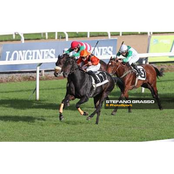 Dario Vargiu on Blue Barak wins the Premio Livermore Roma - Capannelle racecourse,28th oct.2012 ph.Stefano Grasso
