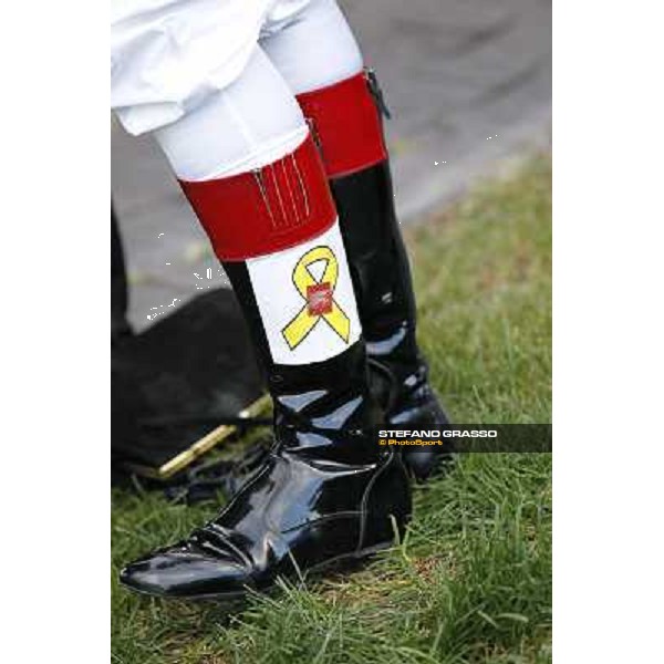 a close up to Frankie Dettori\'s pants with the logo \'Liberi Subito\' for the Italian Marò Roma - Capannelle racecourse,28th oct.2012 ph.Stefano Grasso