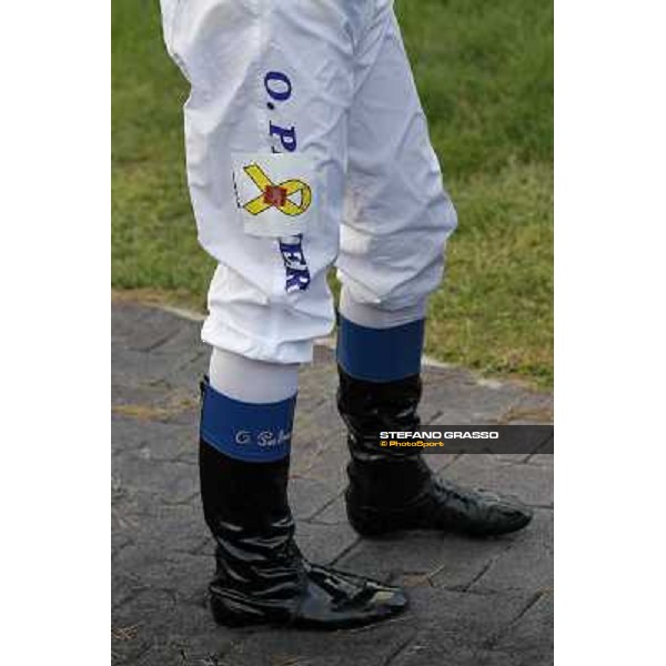 a close up to Olivier Peslier\'s pants with the logo \'Liberi Subito\' for the Italian Marò Roma - Capannelle racecourse,28th oct.2012 ph.Stefano Grasso