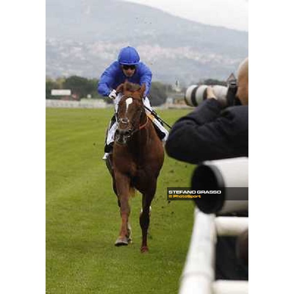 Silvestre De Sousa and Hunter\'s Light win the Gran Premio Roma GBI Racing Rome, Capannelle racecourse 4th november 2012 ph.Stefano Grasso