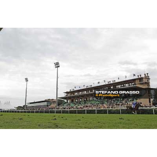 Silvestre De Sousa and Hunter\'s Light win the Gran Premio Roma GBI Racing Rome, Capannelle racecourse 4th november 2012 ph.Stefano Grasso