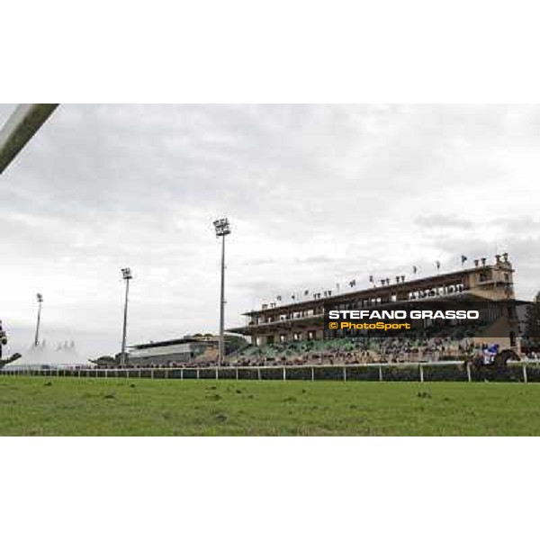 Silvestre De Sousa and Hunter\'s Light win the Gran Premio Roma GBI Racing Rome, Capannelle racecourse 4th november 2012 ph.Stefano Grasso