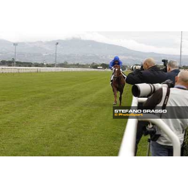Silvestre De Sousa and Hunter\'s Light win the Gran Premio Roma GBI Racing Rome, Capannelle racecourse 4th november 2012 ph.Stefano Grasso