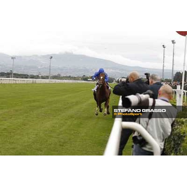 Silvestre De Sousa and Hunter\'s Light win the Gran Premio Roma GBI Racing Rome, Capannelle racecourse 4th november 2012 ph.Stefano Grasso