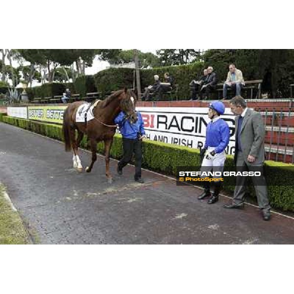 Silvestre De Sousa and Hunter\'s Light win the Gran Premio Roma GBI Racing Rome, Capannelle racecourse 4th november 2012 ph.Stefano Grasso