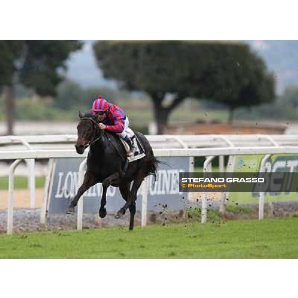 Olivier Peslier on Grand Treasure goes to win the Premio Criterium Femminile Rome- Capannelle racecourse,4th nov.2012 ph.Stefano Grasso