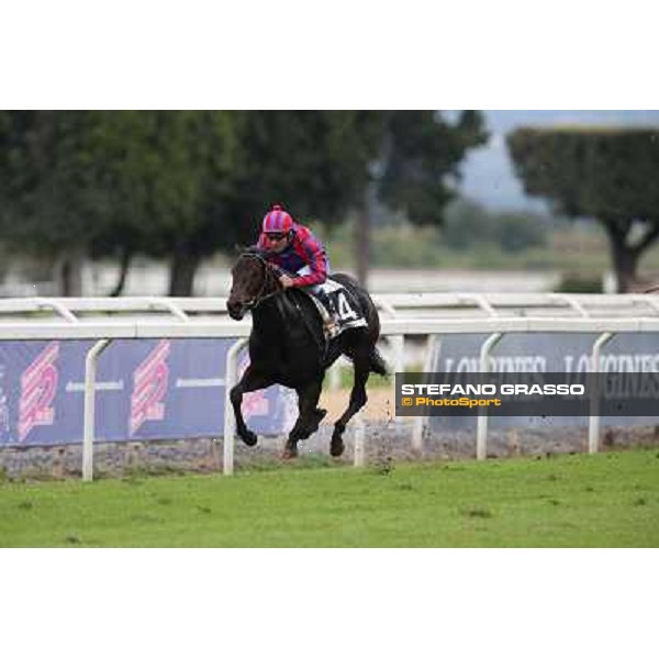 Olivier Peslier on Grand Treasure goes to win the Premio Criterium Femminile Rome- Capannelle racecourse,4th nov.2012 ph.Stefano Grasso
