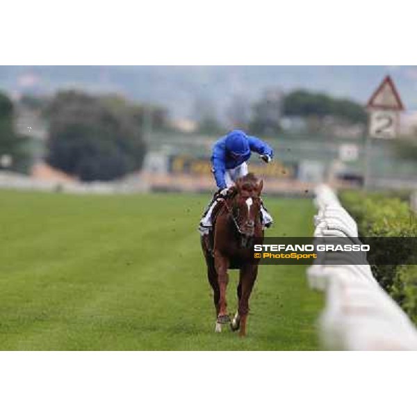 Silvestre De Sousa on Hunter\'s Light flies towards the line of Gran Premio Roma GBI Racing Rome- Capannelle racecourse,4th nov.2012 ph.Stefano Grasso