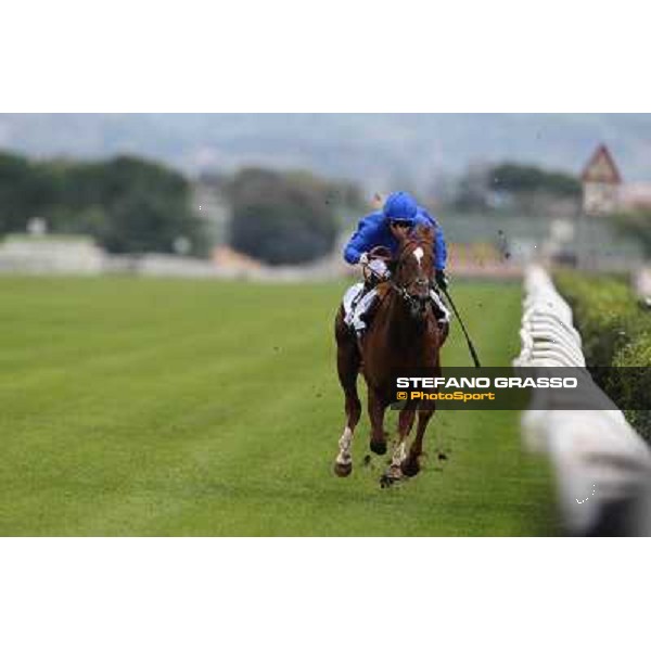 Silvestre De Sousa on Hunter\'s Light flies towards the line of Gran Premio Roma GBI Racing Rome- Capannelle racecourse,4th nov.2012 ph.Stefano Grasso