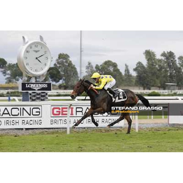 Stephane Pasquier on King Air wins the Premio Ribot Rome- Capannelle racecourse,4th nov.2012 ph.Stefano Grasso