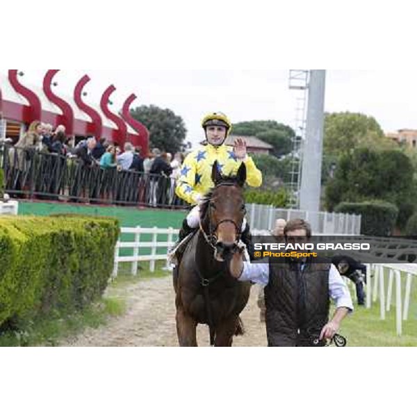Stephane Pasquier and King Air after winning the Premio Ribot Rome- Capannelle racecourse,4th nov.2012 ph.Stefano Grasso