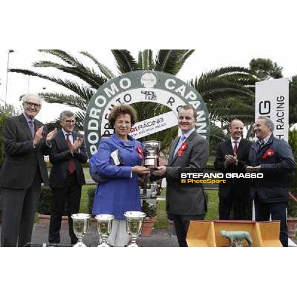 The prize giving ceremony of the Gran Premio Roma GBI Racing Rome- Capannelle racecourse,4th nov.2012 ph.Stefano Grasso