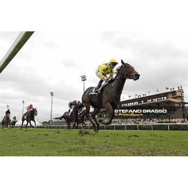 Stephane Pasquier on King Air wins the Premio Ribot Rome- Capannelle racecourse,4th nov.2012 ph.Stefano Grasso