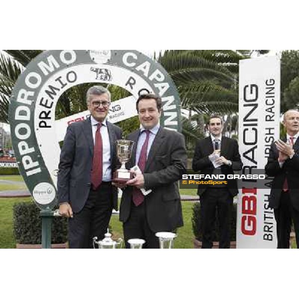 The Prize giving ceremony of the Premio Ribot . Francersco Ruffo and Richard Pritchard-Gordon Rome- Capannelle racecourse,4th nov.2012 ph.Stefano Grasso