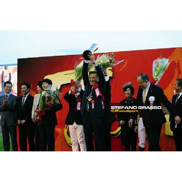 The prize giving ceremony for Gentildonna\'s connections winners of the Japan Cup 2012 Tokyo - Fuchu racecourse, 25th nov.2012 ph.Peeo Ploff/Stefano Grasso