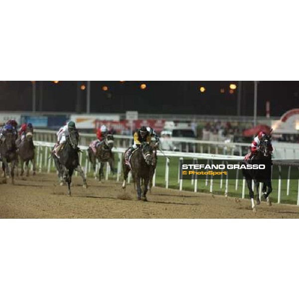 Dubai World Cup 2005- the horses at 50 meters to the post- from right, the winner Roses in May,Choctaw NAtion (3rd) and Dynever (2nd) Nad El Sheba- Dubai, 26th march 2005 ph. Stefano Grasso