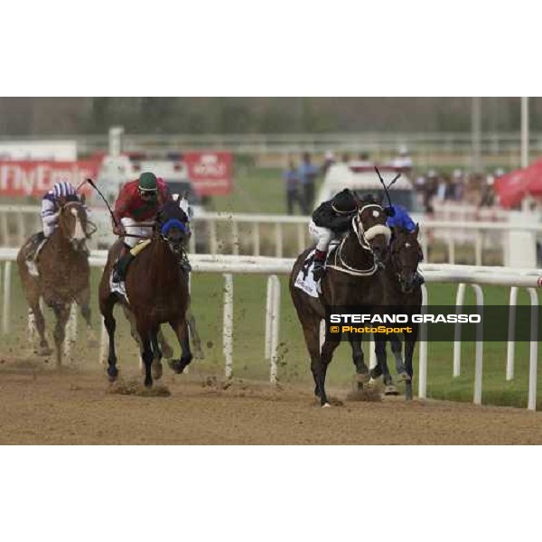 Weichong Marwing with Grand Emporium leads at last few meters to the line of Godolphin Mile Nad El Sheba- Dubai, 26th march 2005 ph. Stefano Grasso