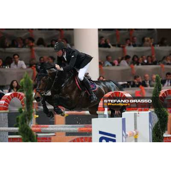Jur Vrieling and VDL Bubalu Rolex Fei World Cup Jumping Verona Fieracavalli 2012 Verona,11th nov.2012 ph.Stefano Grasso