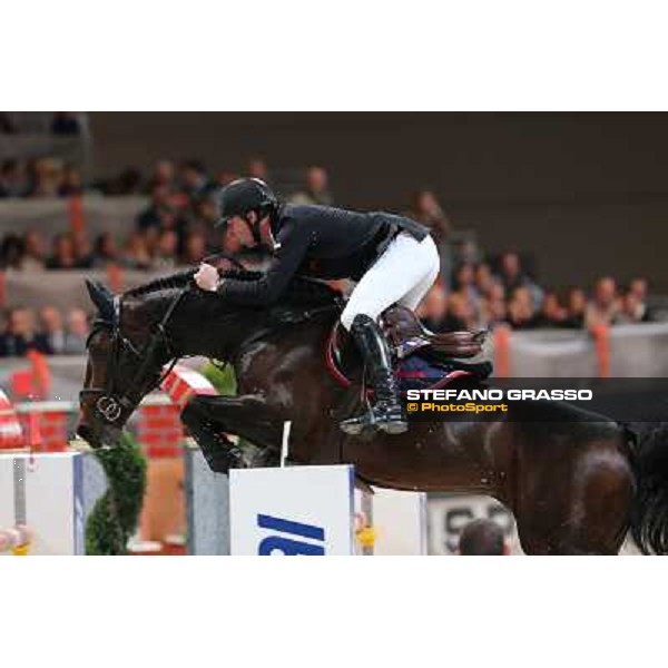 Jur Vrieling and VDL Bubalu Rolex Fei World Cup Jumping Verona Fieracavalli 2012 Verona,11th nov.2012 ph.Stefano Grasso