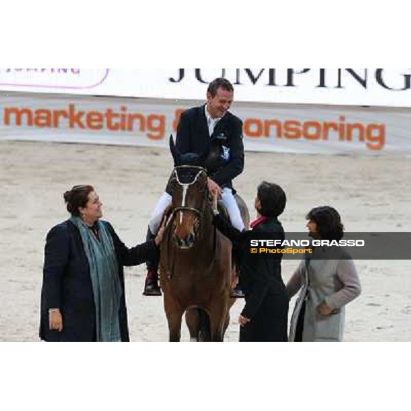 Antonella Dallari and Eleonora Ottaviani congratulate with Luca Maria Moneta Rolex Fei World Cup Jumping Verona Fieracavalli 2012 Verona,11th nov.2012 ph.Stefano Grasso