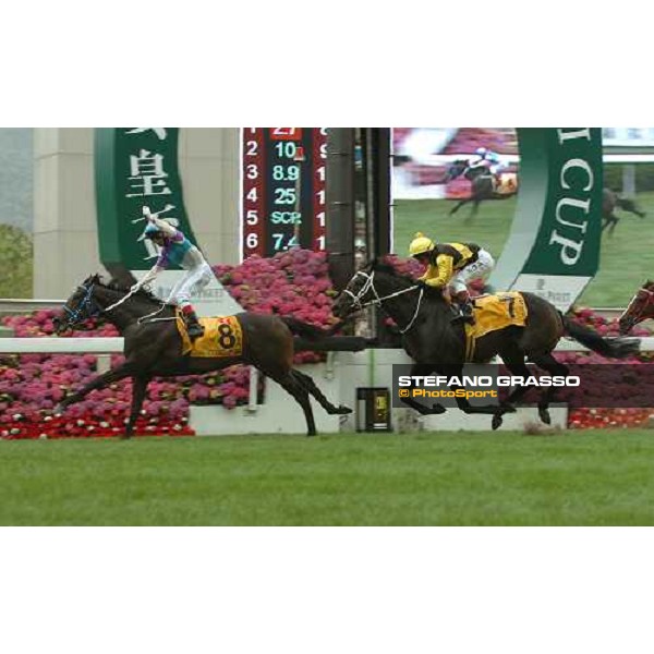 HONG-KONG, 24th April 2005. The Audemars Piguet QE II Cup. \'VENGEANCE OF RAIN\' (Anthony Delpech)