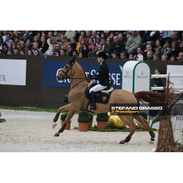 Edwina Tops-Alexander and Cevo Itot du Chateau Grand Prix Rolex - Rolex Fei World Cup Geneve,9th dec.2012 ph.IJRC/SGrasso