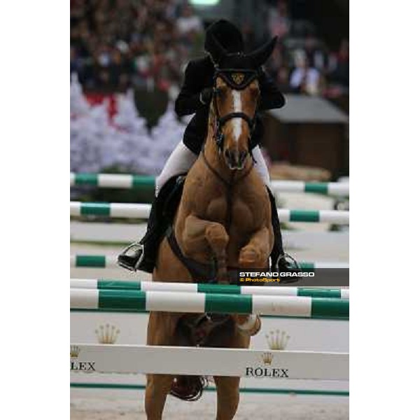 Edwina Tops-Alexander and Cevo Itot du Chateau Grand Prix Rolex - Rolex Fei World Cup Geneve,9th dec.2012 ph.IJRC/SGrasso