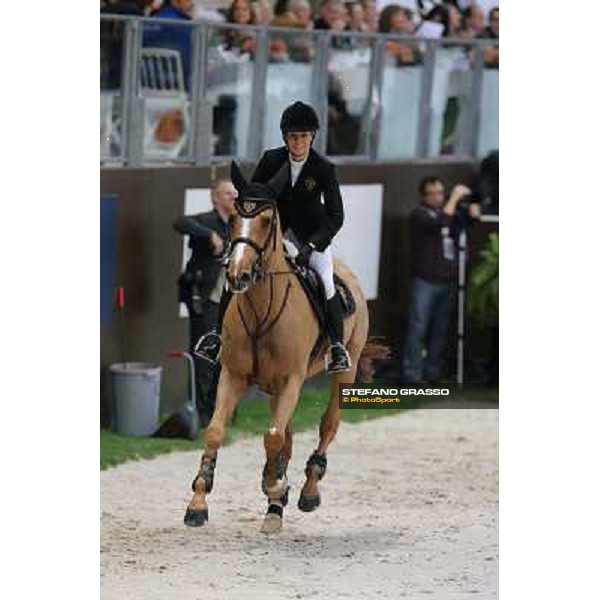 Edwina Tops-Alexander and Cevo Itot du Chateau Grand Prix Rolex - Rolex Fei World Cup Geneve,9th dec.2012 ph.IJRC/SGrasso