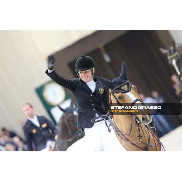 Edwina Tops-Alexander and Cevo Itot du Chateau Grand Prix Rolex - Rolex Fei World Cup Geneve,9th dec.2012 ph.IJRC/SGrasso