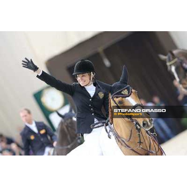 Edwina Tops-Alexander and Cevo Itot du Chateau Grand Prix Rolex - Rolex Fei World Cup Geneve,9th dec.2012 ph.IJRC/SGrasso