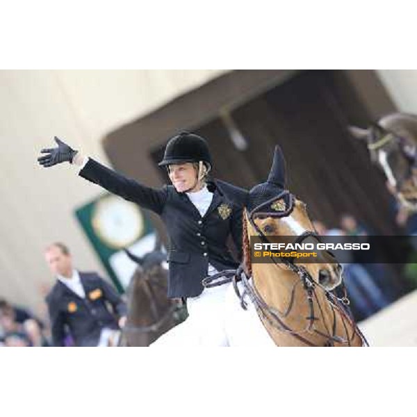 Edwina Tops-Alexander and Cevo Itot du Chateau Grand Prix Rolex - Rolex Fei World Cup Geneve,9th dec.2012 ph.IJRC/SGrasso