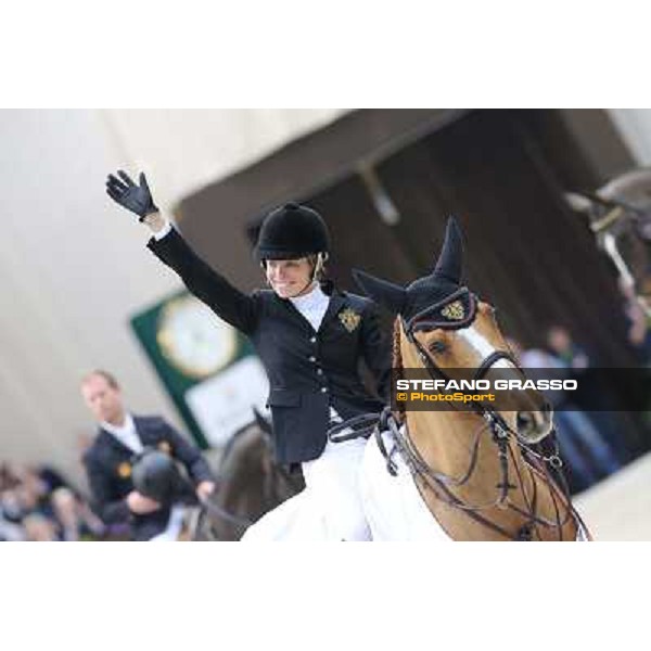 Edwina Tops-Alexander and Cevo Itot du Chateau Grand Prix Rolex - Rolex Fei World Cup Geneve,9th dec.2012 ph.IJRC/SGrasso