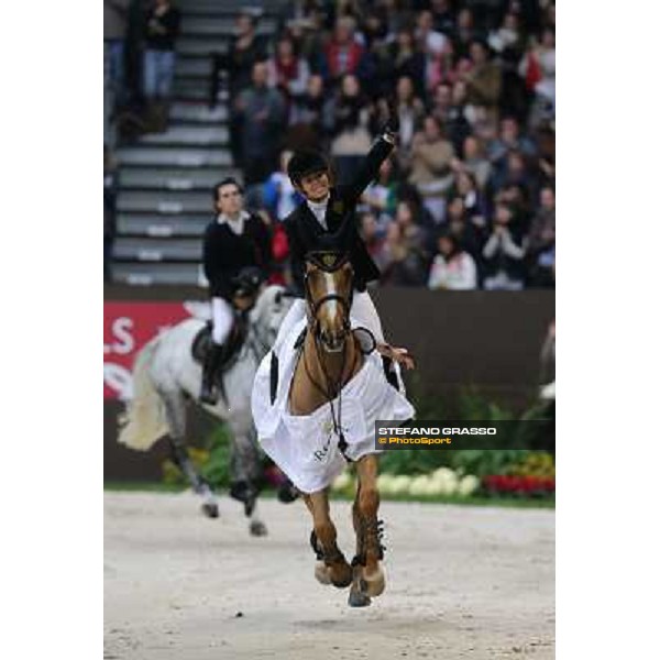 Edwina Tops-Alexander and Cevo Itot du Chateau Grand Prix Rolex - Rolex Fei World Cup Geneve,9th dec.2012 ph.IJRC/SGrasso
