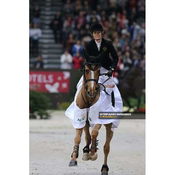 Edwina Tops-Alexander and Cevo Itot du Chateau Grand Prix Rolex - Rolex Fei World Cup Geneve,9th dec.2012 ph.IJRC/SGrasso