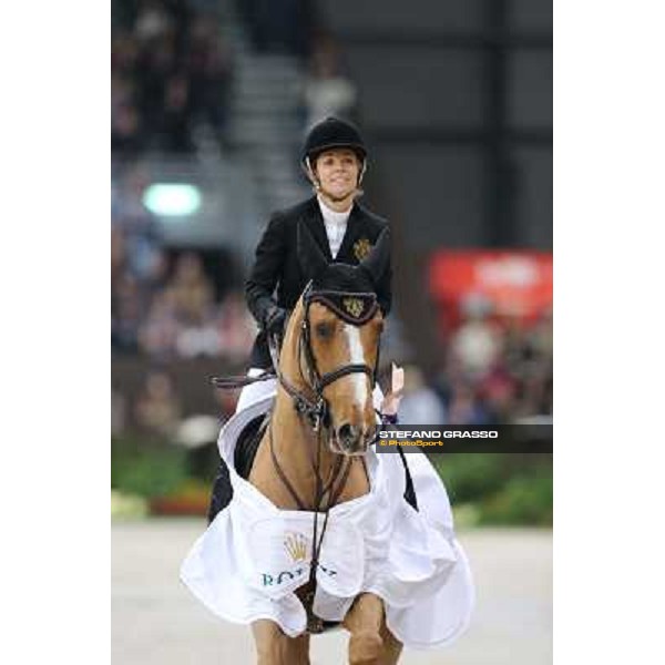 Edwina Tops-Alexander and Cevo Itot du Chateau Grand Prix Rolex - Rolex Fei World Cup Geneve,9th dec.2012 ph.IJRC/SGrasso